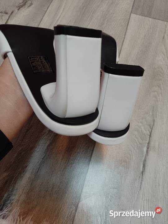 40 Ekskluzywne białe klapki wieczorowe z Londynu biały Sandały i klapki Kraków