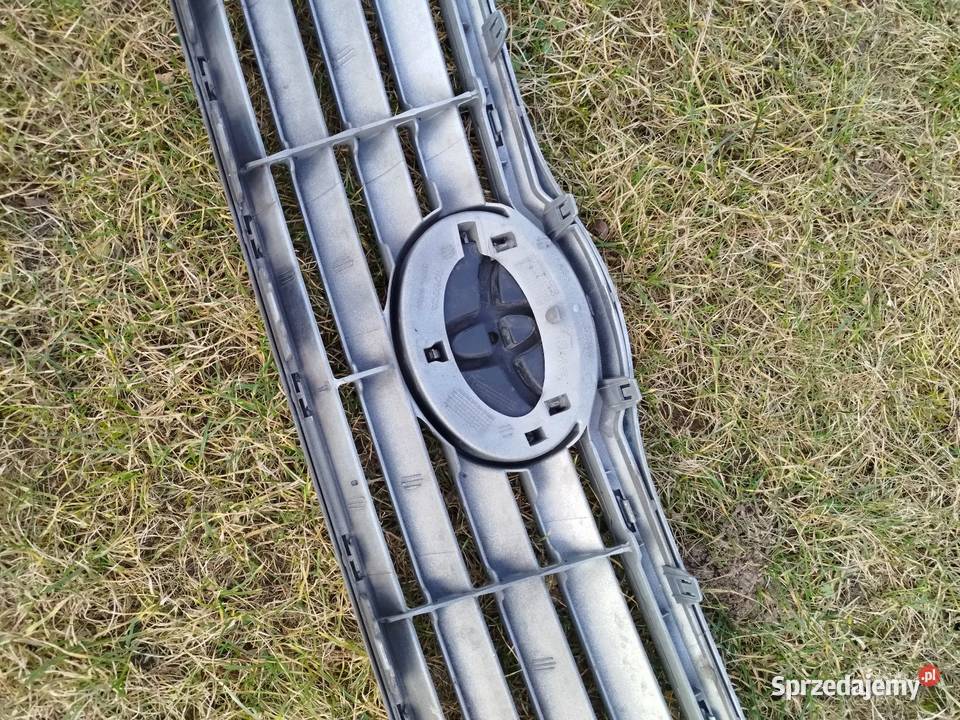 Grill atrapa zderzaka przód Toyota Avensis T25 Sokołów Podlaski