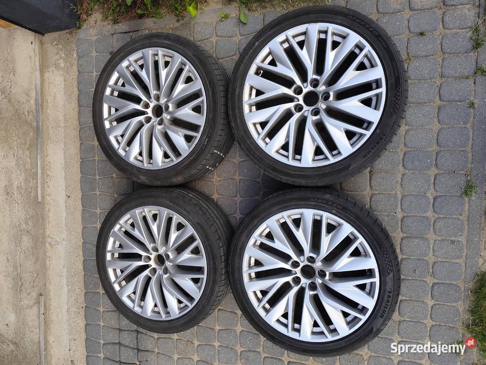 Komplet kół 19 felgi OEM Audi opony atrezzo zsr2 Wólka Dłużewska sprzedam