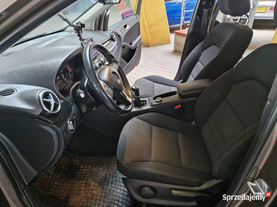 Mercedes B 180 OPIS W PODANEJ ROCZNA GWARANCJA 1595cm3 Mysłowice