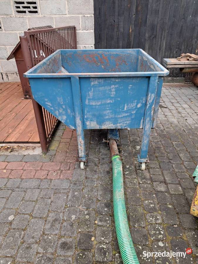 Mieszalnik pasz z podajnikiem śrutownik ssąco Krzymów