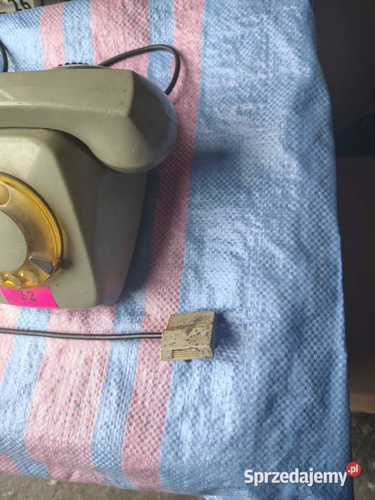 SPRAWNY legenda PRL Telefon tarcza kręcony antyk wielkopolskie Krotoszyn sprzedam