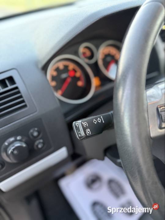 Opel Zafira B 7 osobowa 19D Nowe opony Opel Gliwice