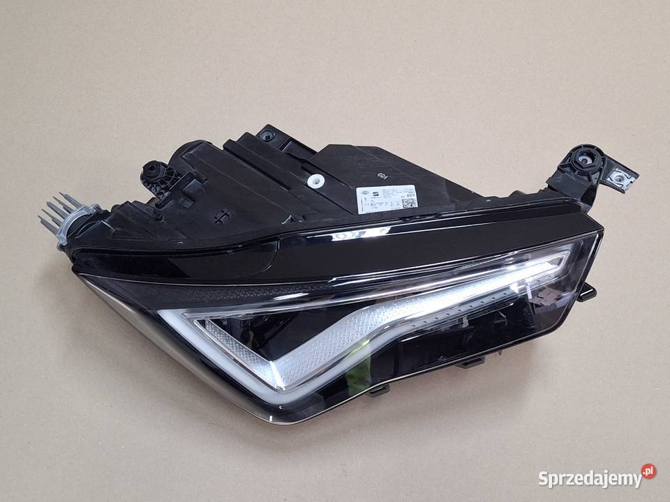 SEAT ATECA LIFT REFLEKTOR PRAWY FULL LED LAMPA Lampy przednie
