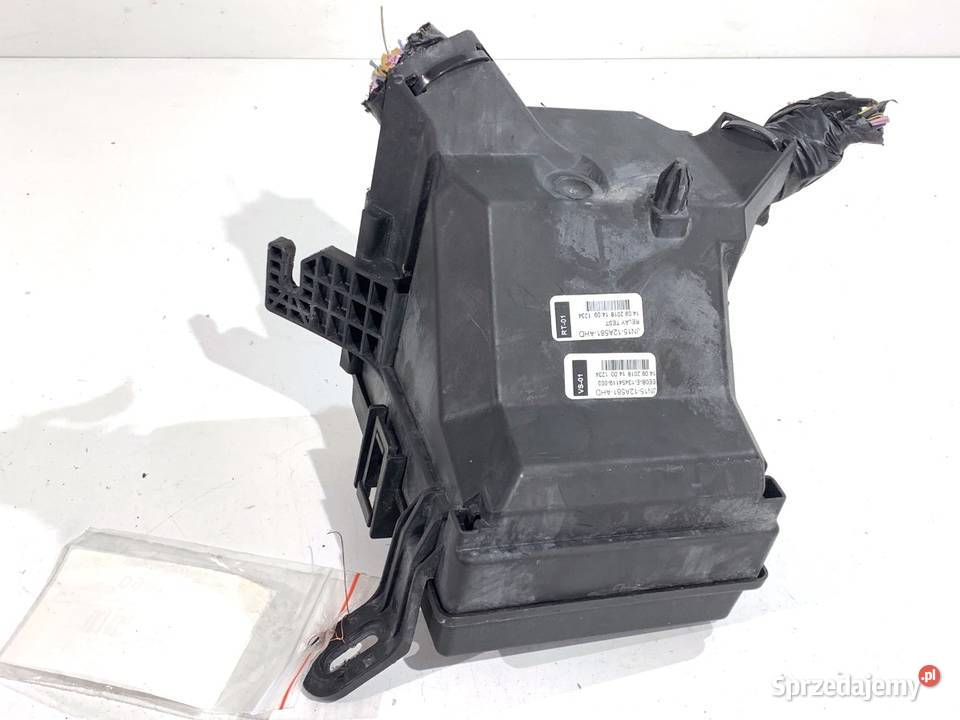 SKRZYNKA BEZPIECZNIKÓW FORD ECOSPORT osobowe