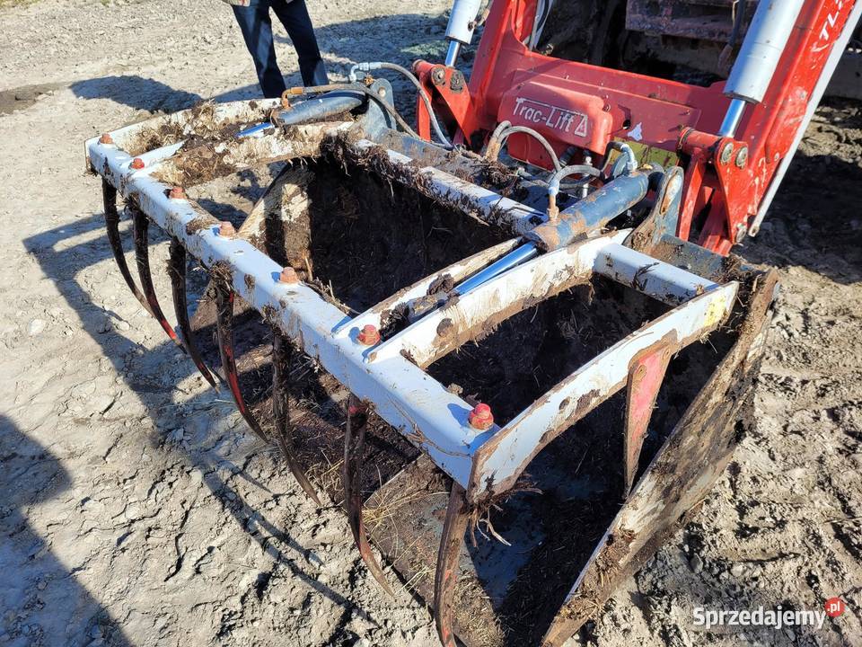 Ciągniki rolnicze prasa rolująca samochody świętokrzyskie Kielce