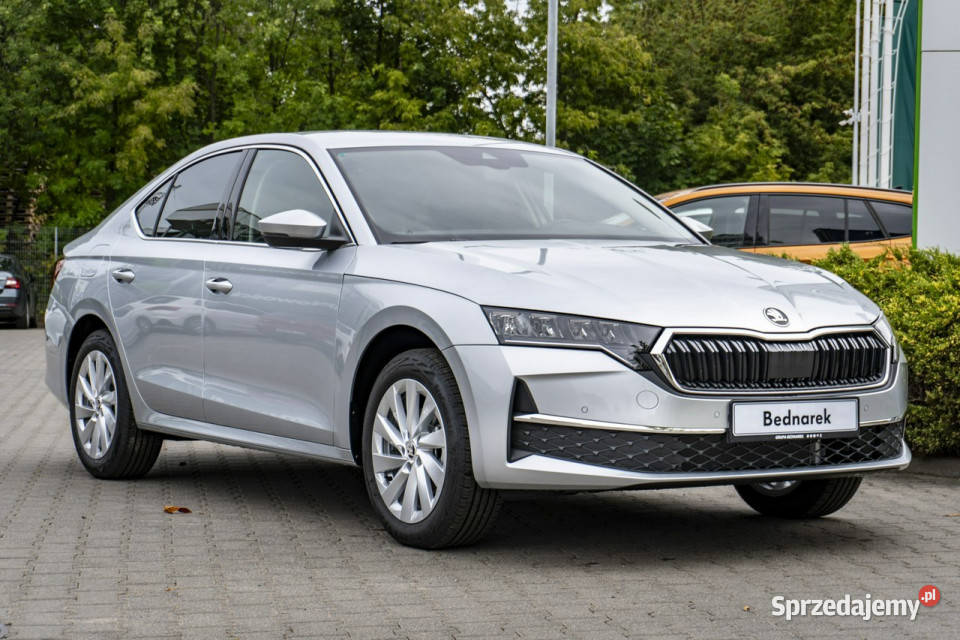 koda Octavia Drive Selection 15 TSI 150 DSG elektryczne lusterka Octavia Łódź