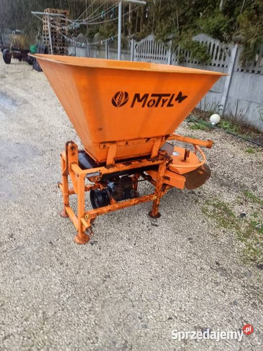 Rozsiewacz motyl Potworów