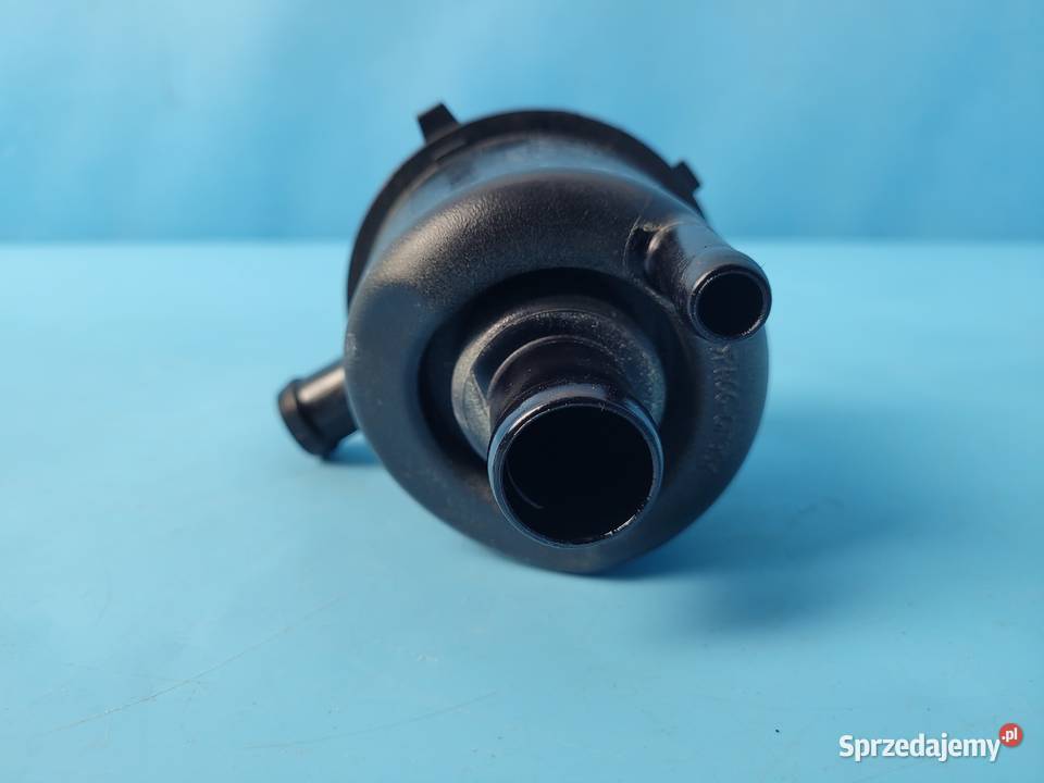 DEUTZFAHR 6130 TTV ODSTOJNIK OLEJU 001975140 Kolno