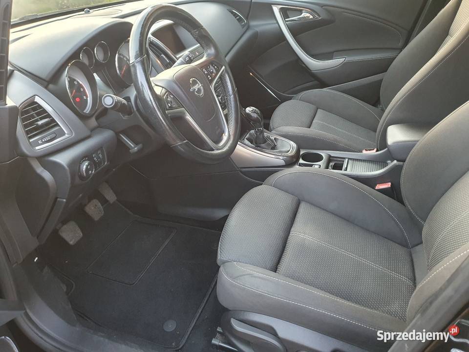 Opel Astra J benzyna 14 Turbo 140 2011 manualna Gliwice
