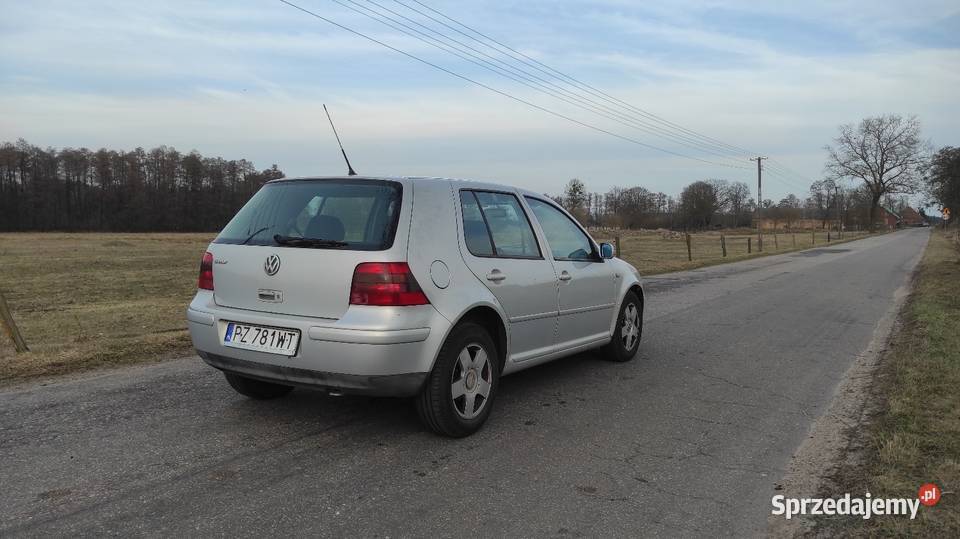 Volkswagen Golf 16 z gazem garażowany Samochody osobowe