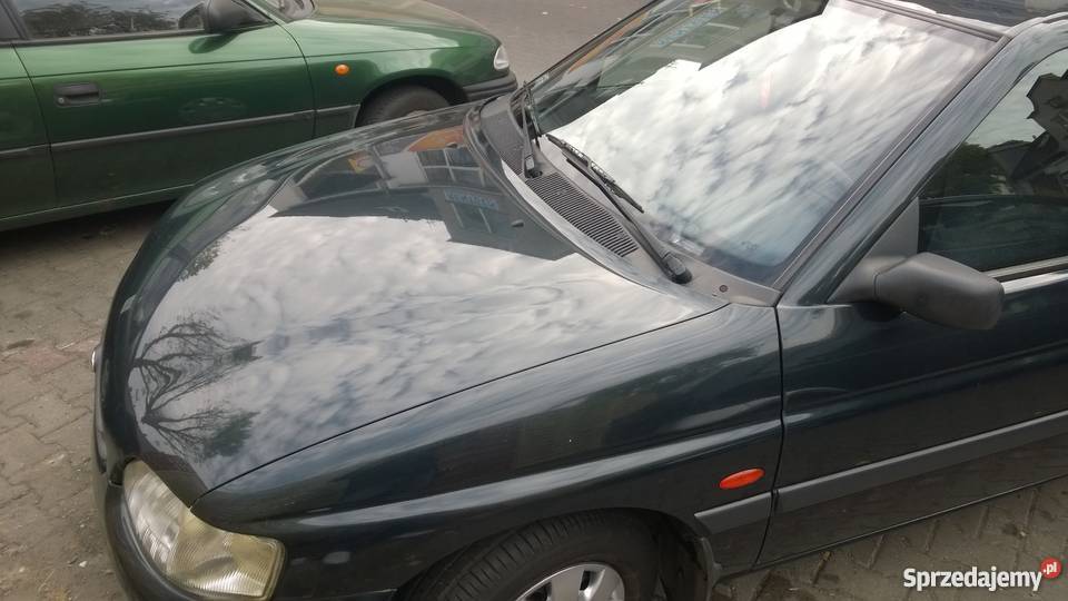 Ford escort 16 benzyna stan zielony Opole