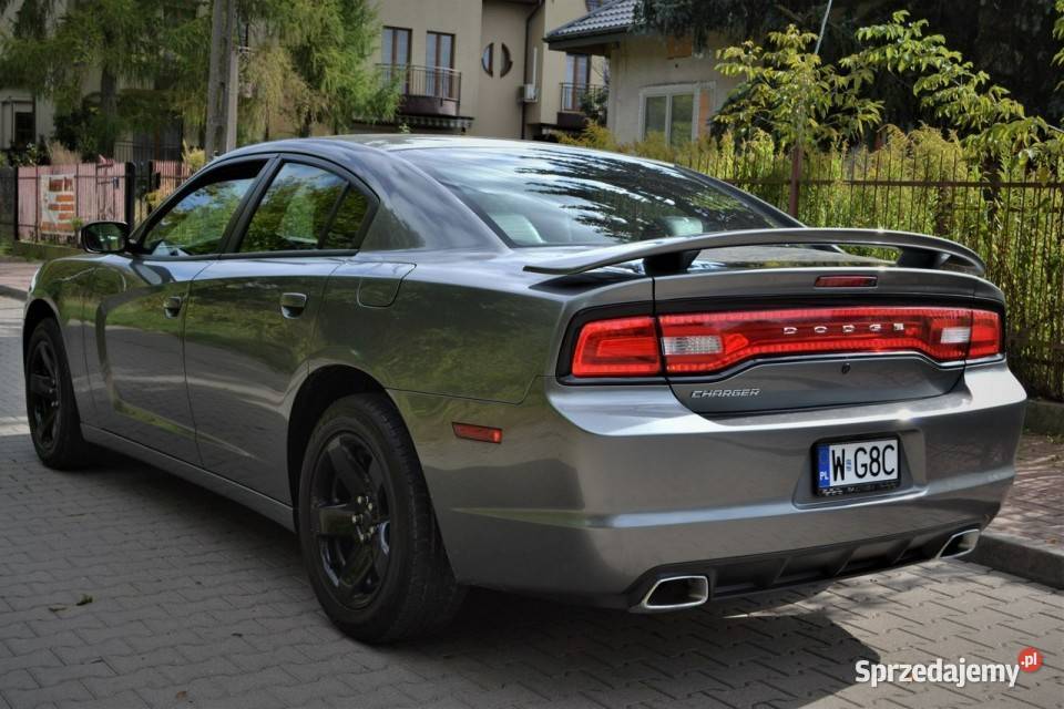 Dodge charger v