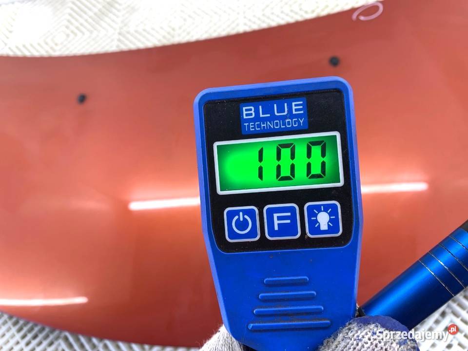 MASKA RENAULT CLIO III Hatchback 0514 CZERWONY osobowe