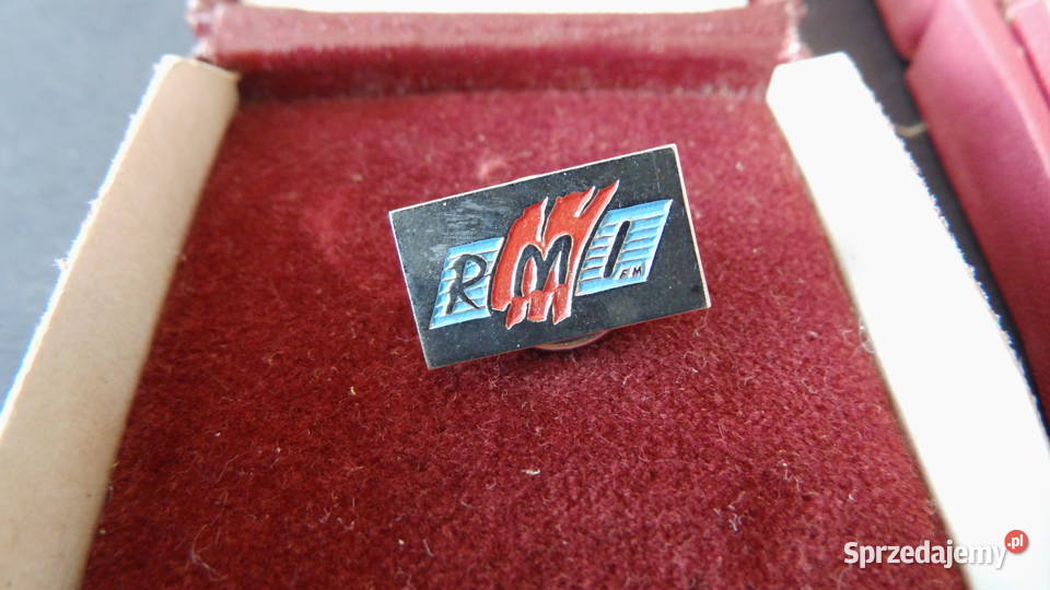 Medale odznaczenia przypinki etui PRL wielkopolskie