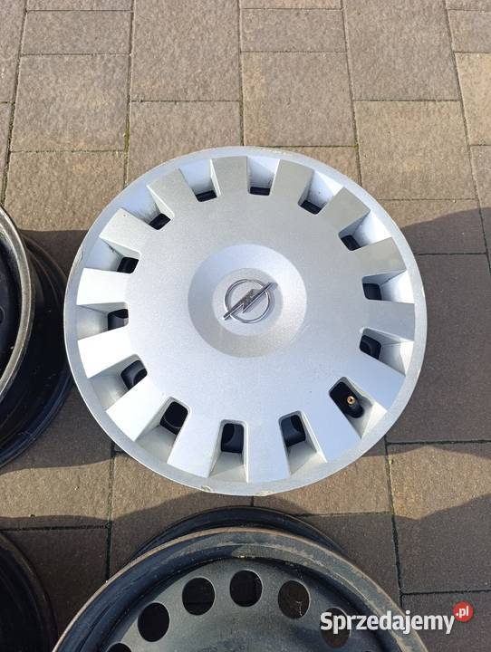 Felgi 15 kołpaki do Opel Corsa C Średnica 15" Wieluń