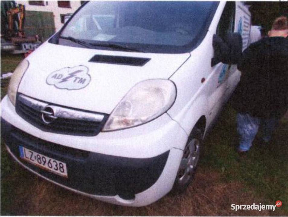 Syndyk sprzeda auto ciężarowe marki Opel Vivaro lubelskie Zamość sprzedam