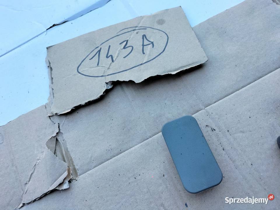 FORD MONDEO MK1 MK2 OSŁONA ŚRUBY ANTENY Pozostałe Kamień-Kolonia