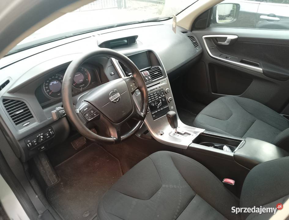Volvo XC60 D5 24 AWD automat 2010 salon Lublin