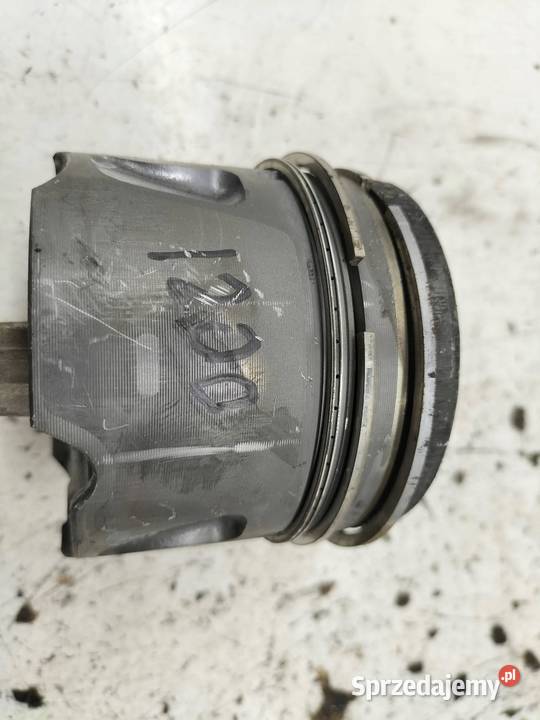 TŁOK KORBOWÓD 9677840380 20 TDCI Ford Focus Mk3 osobowe sprzedam