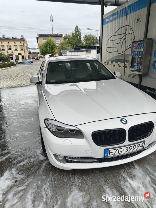 BMW 520i F10 2013 Biały diamentZadbanyGotowy do BMW łódzkie