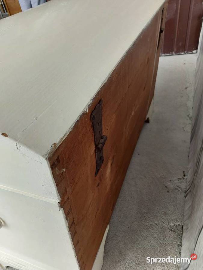 kufer skrzynia posagowa duża drewniana 333 Byczyna sprzedam