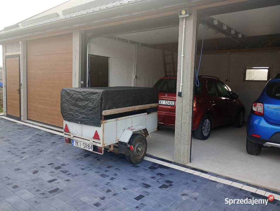 Przyczepka samochodowa zarejestrowanaplandeka Huta Nowa