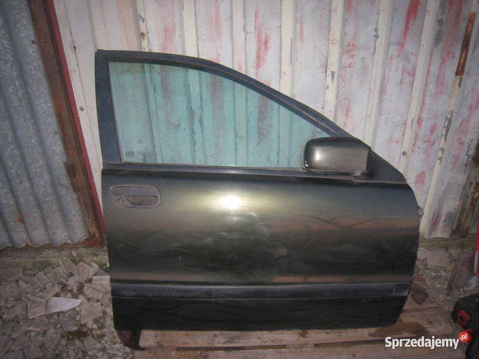 Drzwi przednie prawe prawy przód Volvo v40 I Rok produkcji 1997 Kraków sprzedam