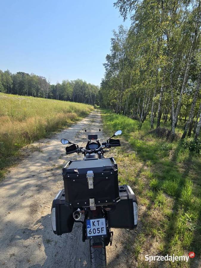 Moto Guzzi V85TT turystyczny