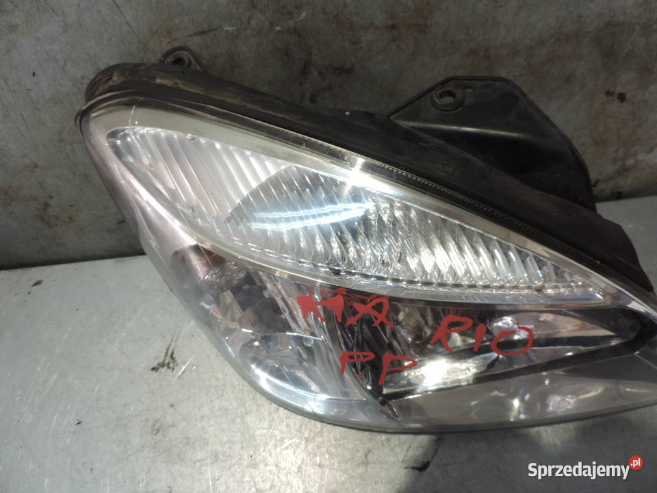 KIA RIO II 0509r LAMPA PRAWY PRZÓD REFLEKTOR prawe małopolskie