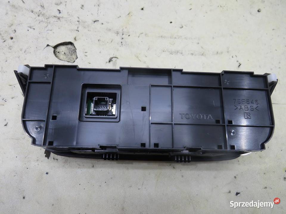 PANEL KLIMATYZACJ TOYOTA RAV 4 IV 75F546