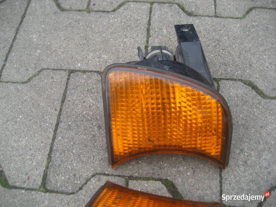bmw 5 e34 8890r kierunkowskaz przód prawy lewy