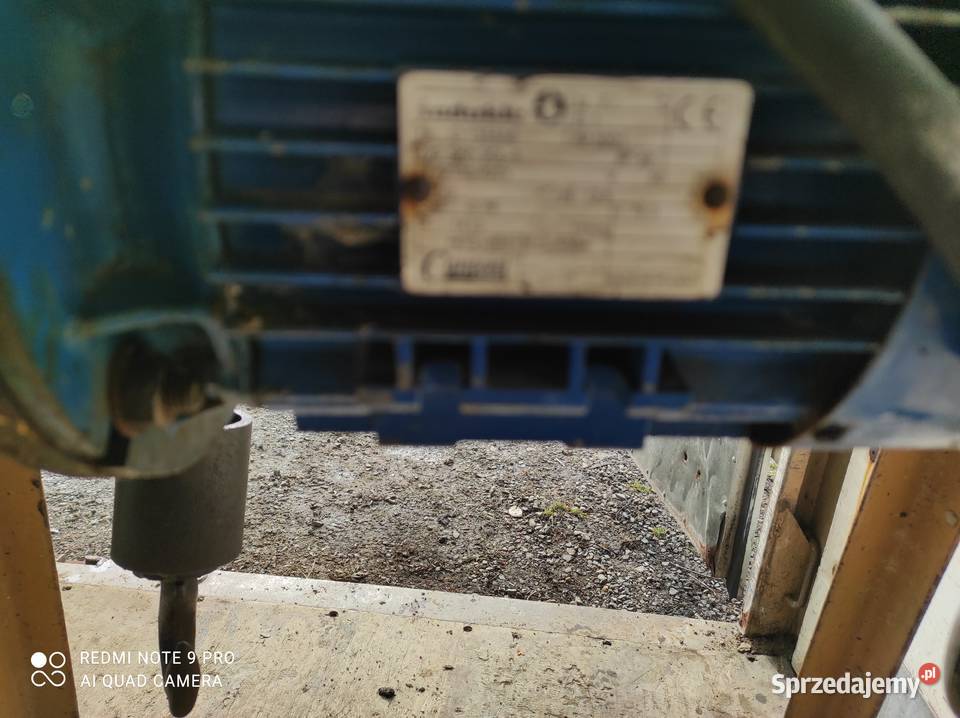 Wciągarkażuraw budowlany ŻBa 015 PRL nie sprzedam