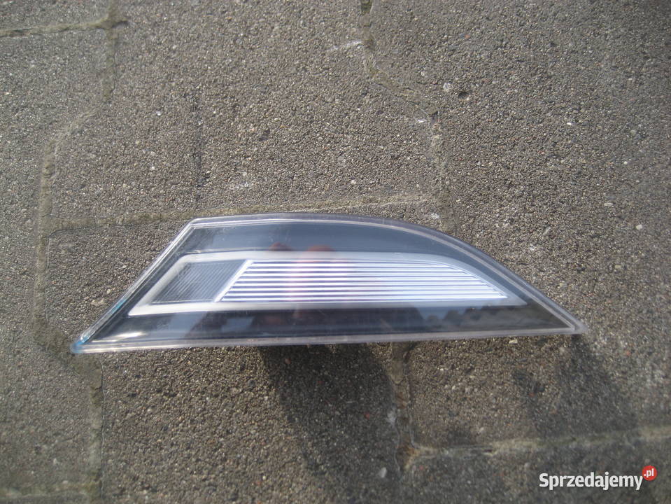 PORSCHE 991 1417R LAMPKA OBRYSOWA LEWA LED Rakoniewice