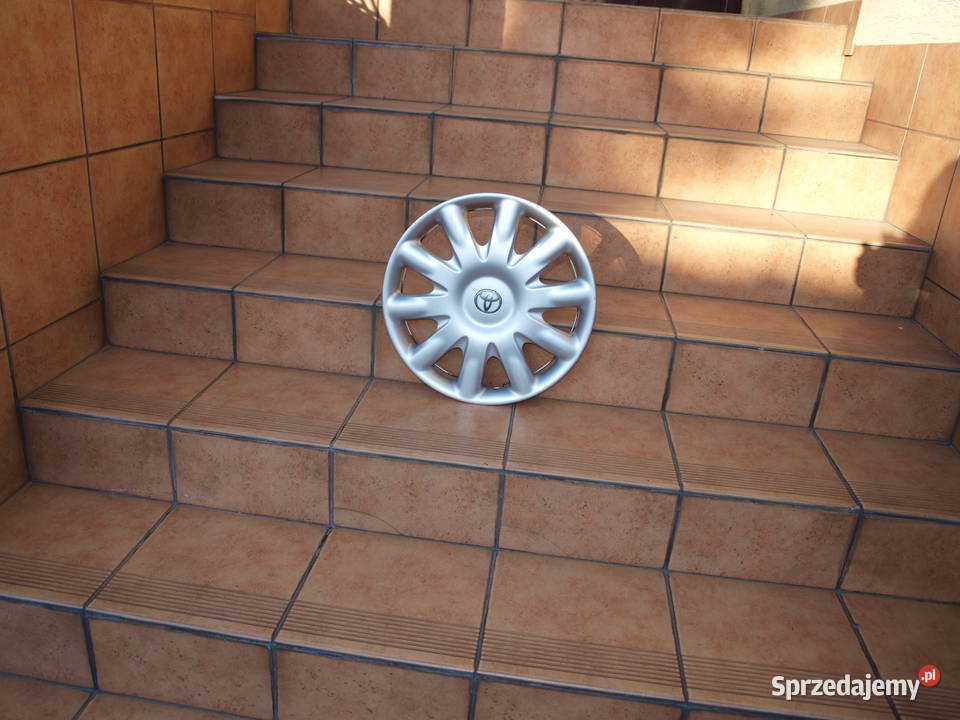 Toyota kołpak 15 oryginalny 1 sztuka Koła i felgi Kalisz