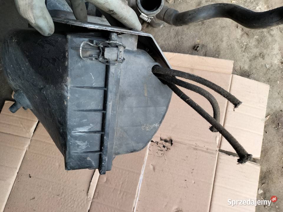 OBUDOWA FILTRA PRZEPŁYWOMIERZ POWIETRZA AUDI lubelskie Kamień-Kolonia sprzedam