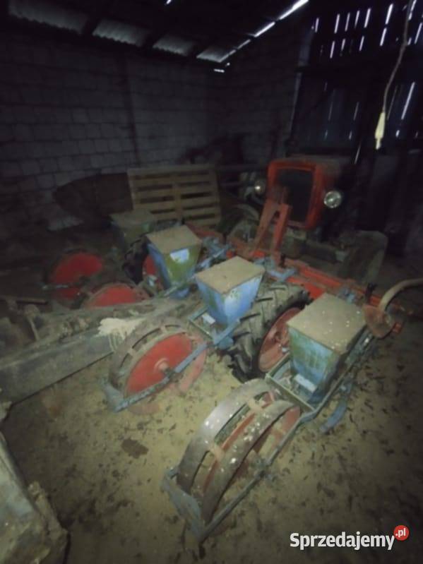Sadzarka do kukurydzy 4rzędowa kompletna stan Teodorówka-Kolonia