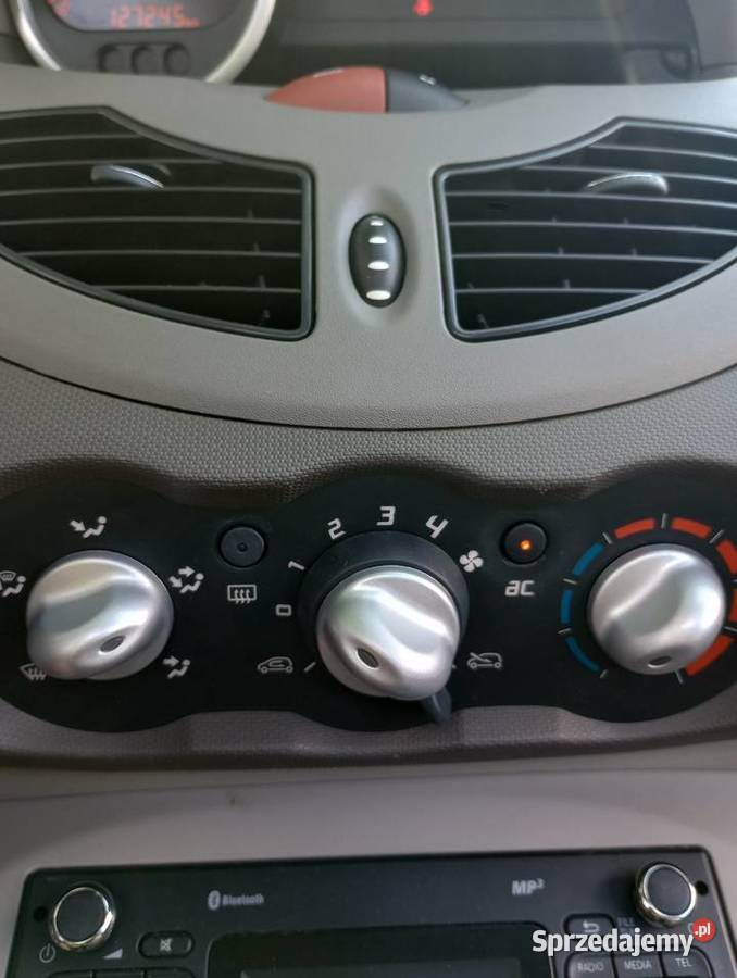Renault Twingo stan fałdach klima radio Szubin