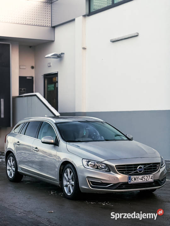 Volvo V60 T5 245 stan Perfect 2000cm3 Volvo