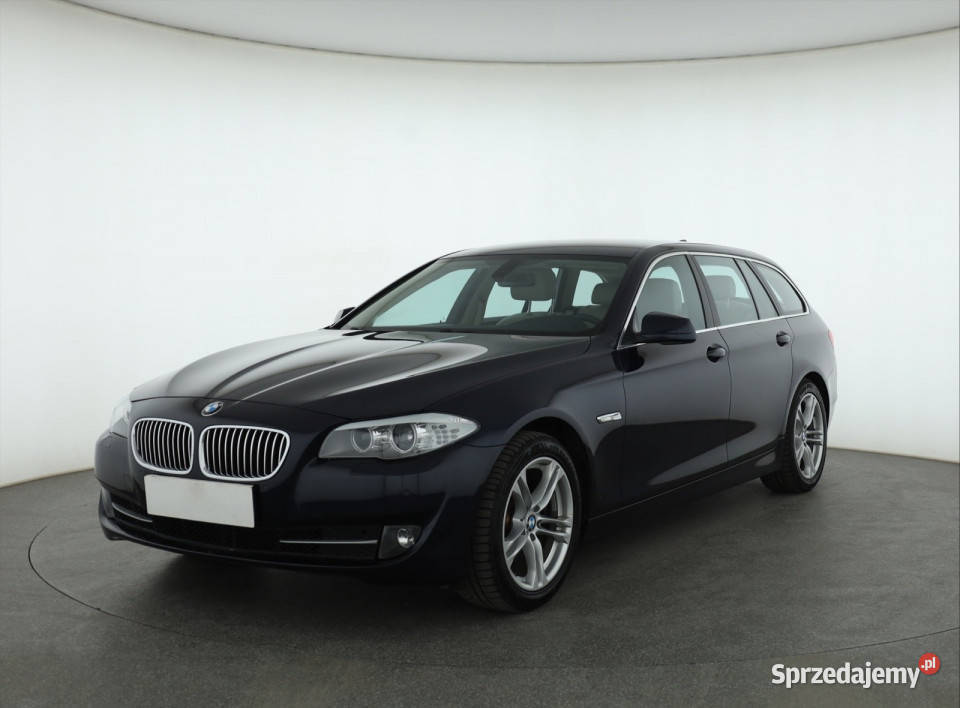 BMW 5 520i niebieski Piaseczno