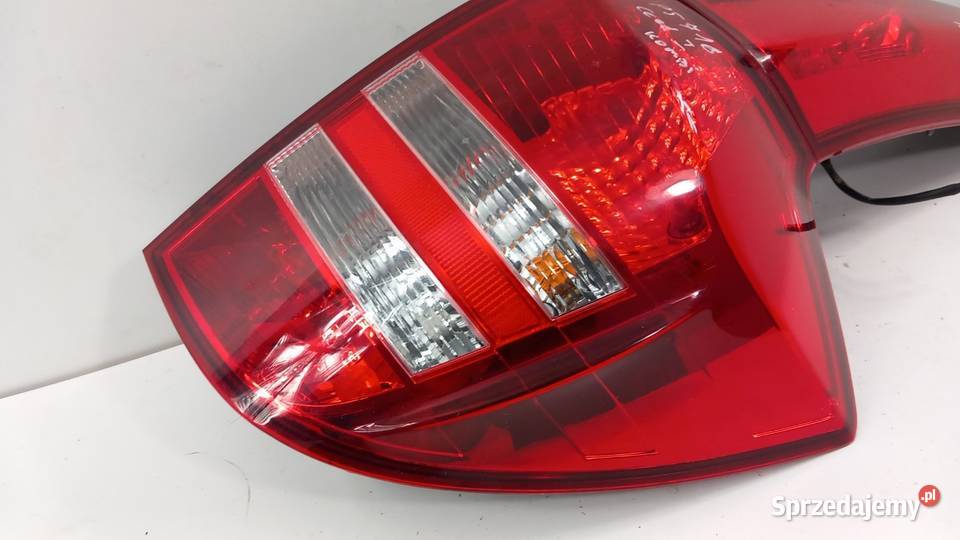 KIA CEED I KOMBI LAMPA TYŁ PRAWA Zbierkowo