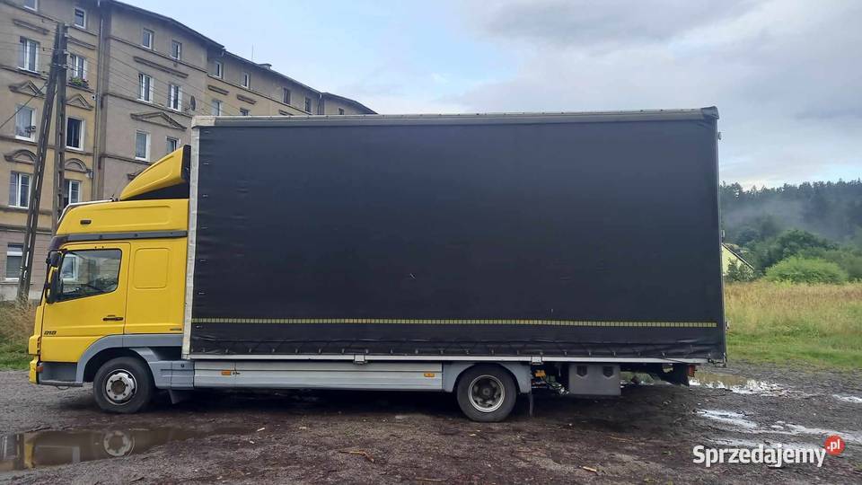 zabudowa ciężarowa skrzynia plandeka z drzwiami Części Wałbrzych sprzedam