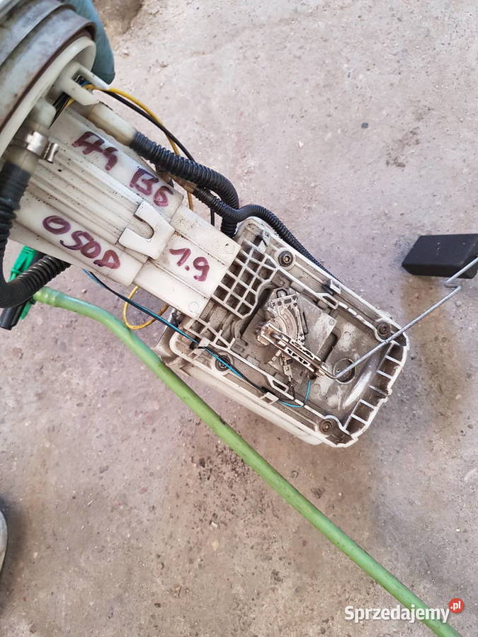 AUDI A4 B6 19 TDI POMPA PALIWA CZUJNIK PALIWA Turkowice