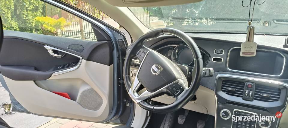 Volvo V40 wersja momentum 16 diesel 115 bogato Krasnystaw sprzedam