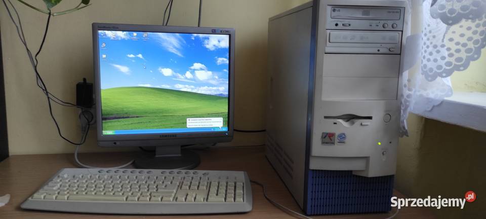 KLASYK Komputer stacjonarny AMD Athlon GeForce2