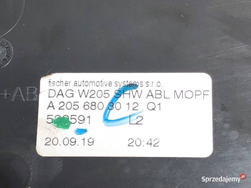 DEKOR KOKPITU KRATKA NAWIEWU PRZÓD MERCEDES GLC