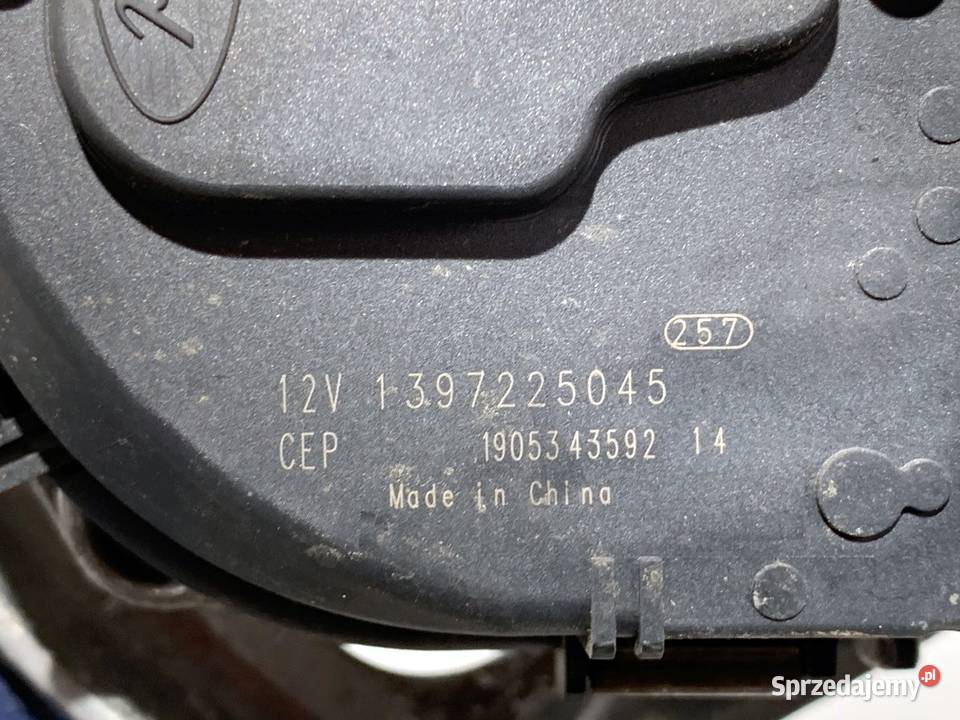 MECHANIZM WYCIERACZEK PRZÓD FORD FOCUS IV