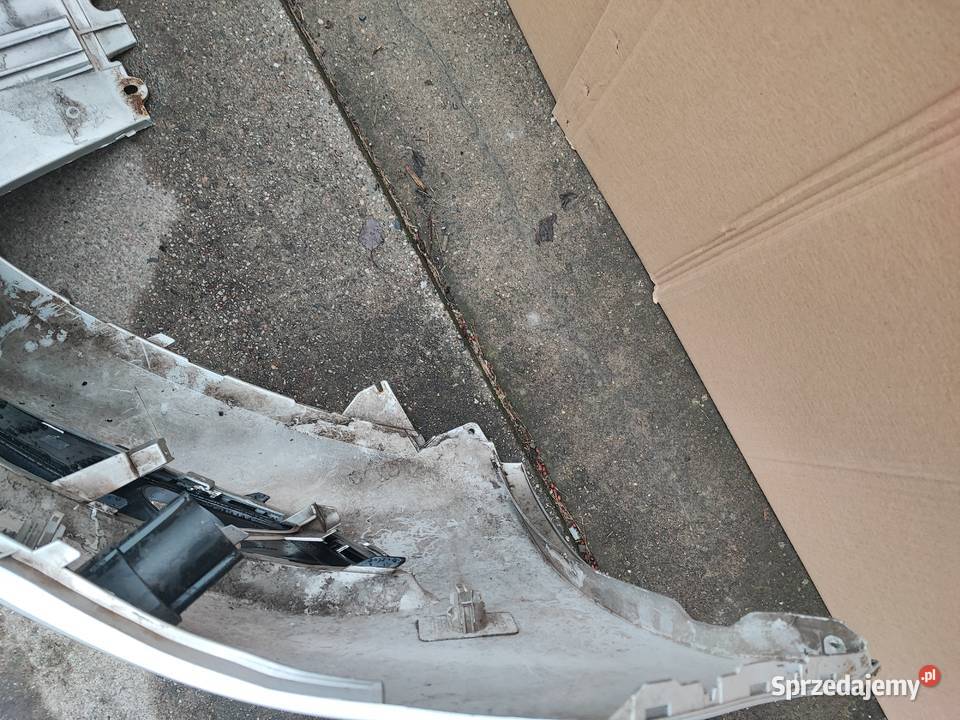 Zderzak Opel Insignia lift radar pdc osobowe Lipno