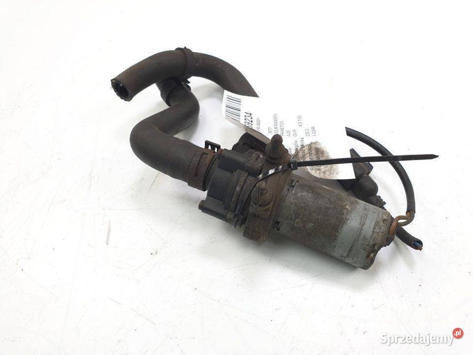 POMPA WODY VOLKSWAGEN PHAETON 3D0965561B Lipno