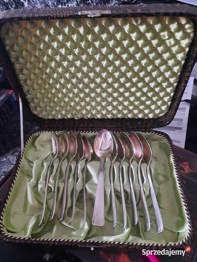 Zestaw posrebrzanych lyzeczek w kuferku Poznań sprzedam